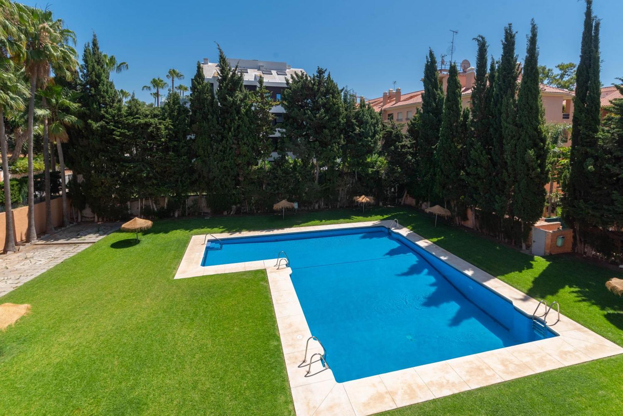 Cabopino Duplex, Swimming Pool, Beach 5Min Away, Chill Out Terrace And High-Speed Wifi Marbella Luaran gambar